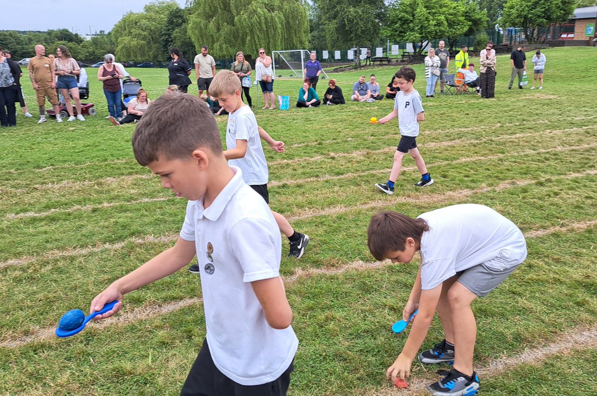 Year3MFPS's tweet photo. Some pictures from Lower Keystage 2 Sports Day @MilefieldP https://t.co/a4H3vp5flA