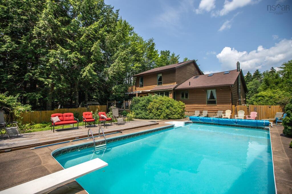 viewpoint_ca's tweet image. $730,000 FOR SALE
4 Beds | 2/1 Baths | 3,426 sq. ft.
91 Davis Drive, Beaver Bank

Looking for peace and tranquility in the charming community of Beaver Bank?

Listed by ViewPoint agents John Watson &amp;amp; Santiago Salgueiro
viewpoint.ca/cutsheet/20241…