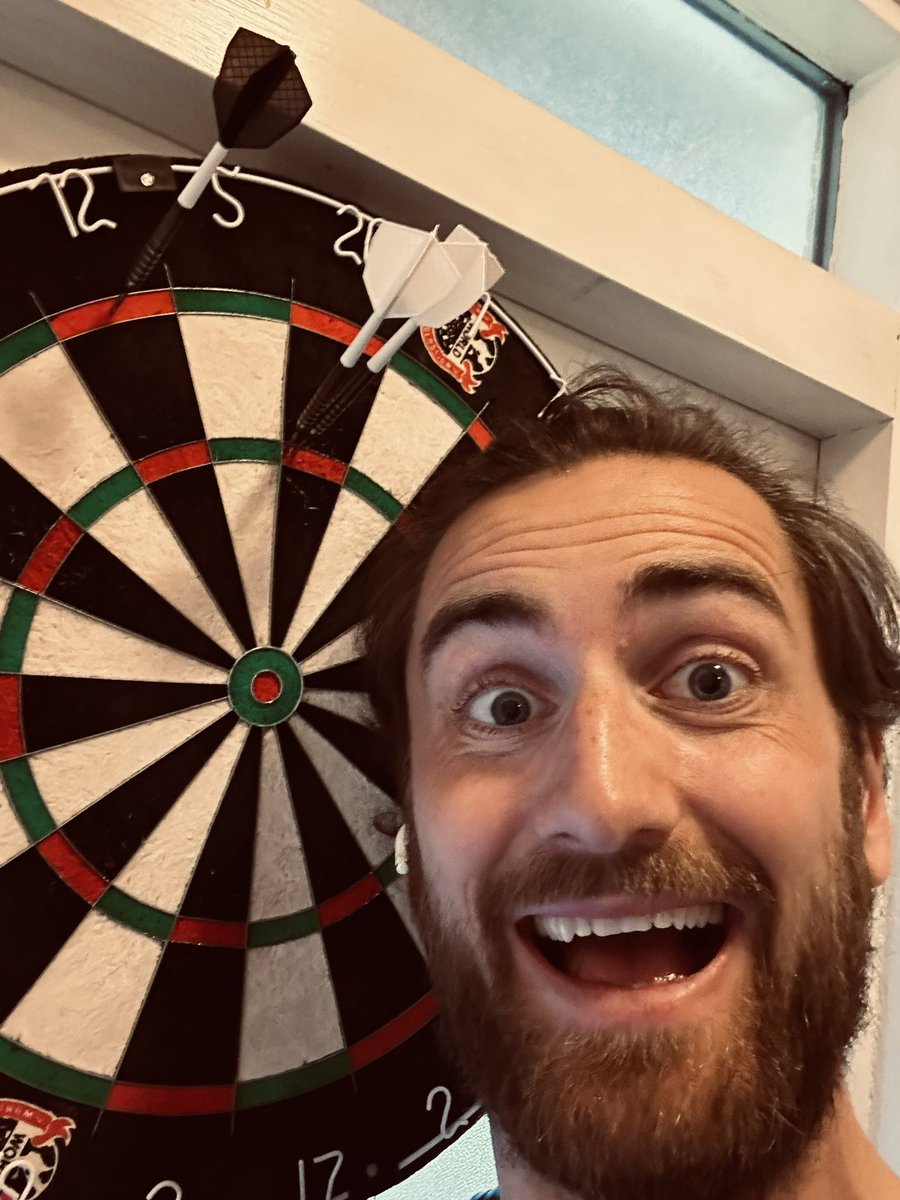 I’ve thrown darts since 2012 and its always been my dream to hit 9 perfect darts! Today finally it happened 🎯🎯🎯