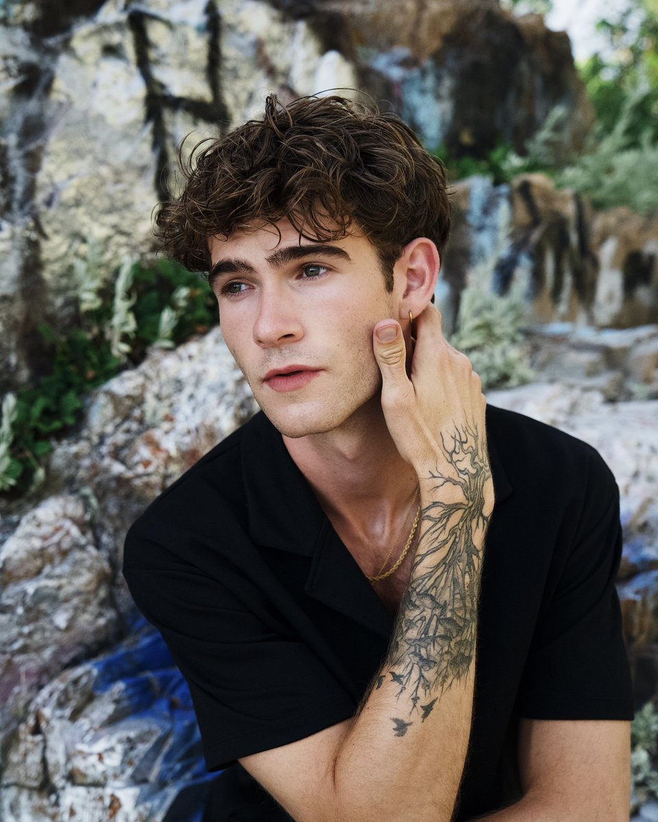 Devin Hayes tweet media