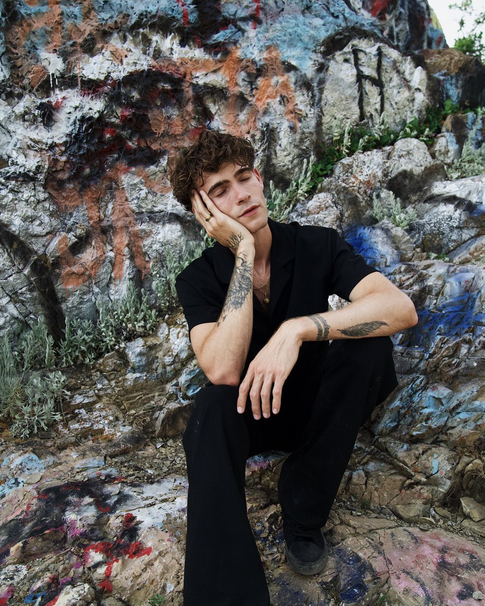 Devin Hayes tweet media