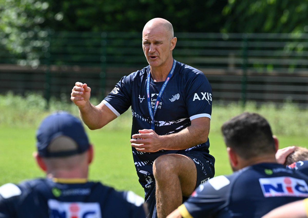 leedsrhinos's tweet photo. First week for the new boss 👊 https://t.co/bqnpjYEPqD