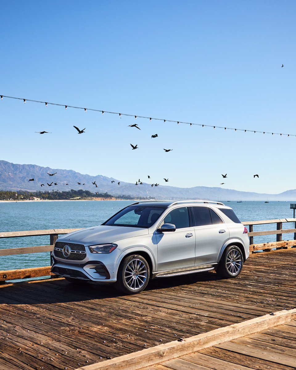 MercedesJax's tweet image. It sees all around so you can find the best beach spot. Rearview and 360° cameras give you extra eyes in the GLE SUV. 📸: @anthonydiasphotography #MercedesBenz #GLE #MercedesBenzGLE   For more info call (904) 724-1080 or visit mercedesbenzofjacksonville.com. | #Jacksonville #FL