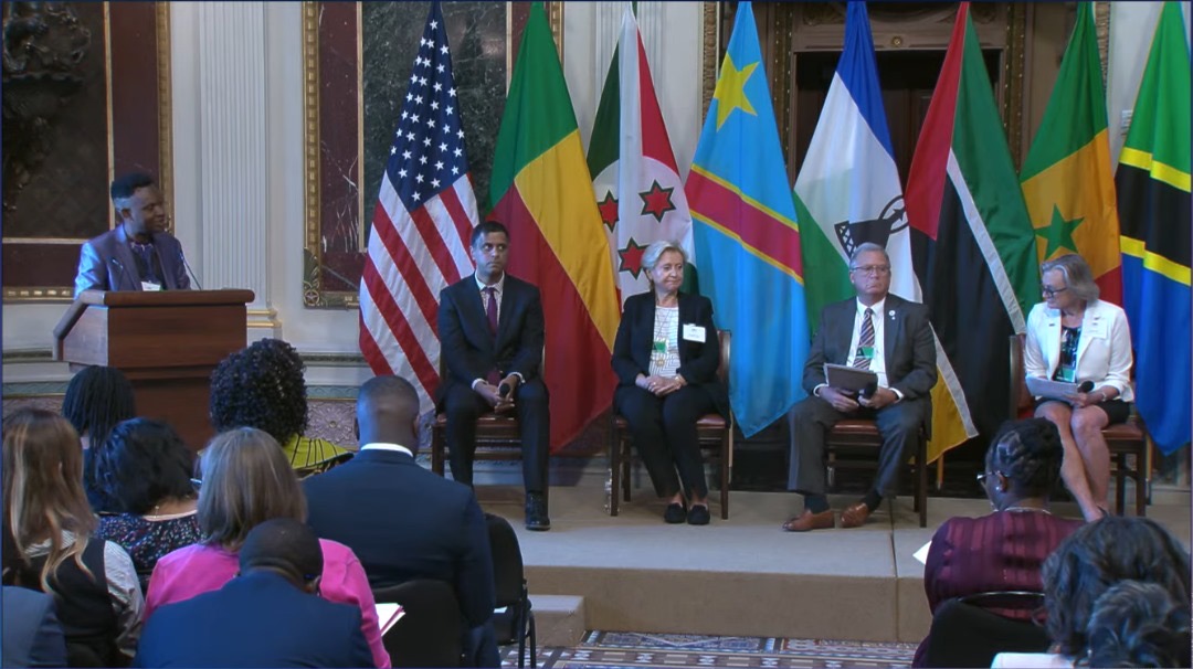 Akila Viswanathan MD (@anviswanathanmd) on Twitter photo Dr. Wil Ngwa, medical physicist <a href="/JHMRadOnc/">Radiation Oncology & Molecular Radiation Sciences</a> , moderates the White House Africa cancer forum panel as part of the Biden cancer moonshot Dr. Wil Ngwa, medical physicist <a href="/JHMRadOnc/">Radiation Oncology & Molecular Radiation Sciences</a> , moderates the White House Africa cancer forum panel as part of the Biden cancer moonshot