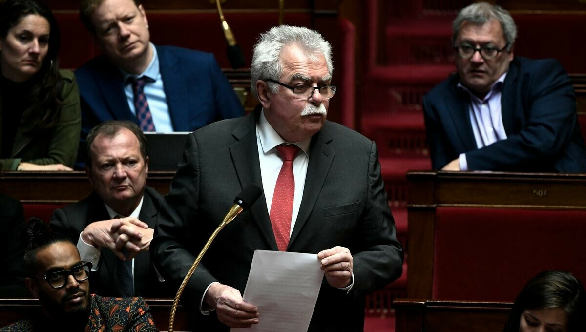 franceinter's tweet photo. À la veille du vote des députés, le communiste @AndreChassaigne désigné candidat du #NFP à la présidence de l'Assemblée nationale. ➡️ https://t.co/91k6T7svSj

#AssembléeNationale #Perchoir #Chassaigne https://t.co/EGVTYnYyBB