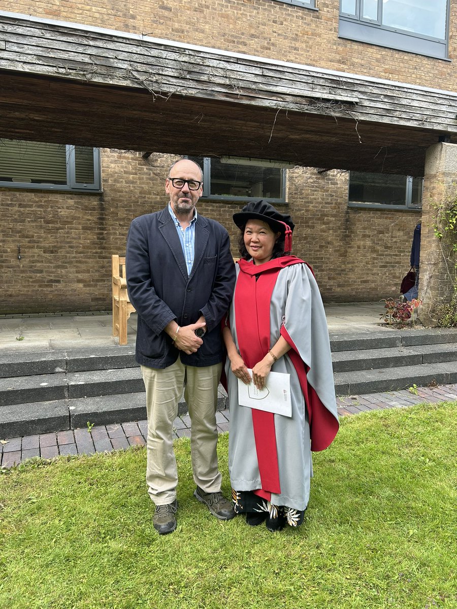 ProfPHaygarth's tweet image. So proud and happy to celebrate the graduation of my hard #phosphorus working PhD student Nyam in @LancasterUni @LancsUniLECPG @LancsUniLEC