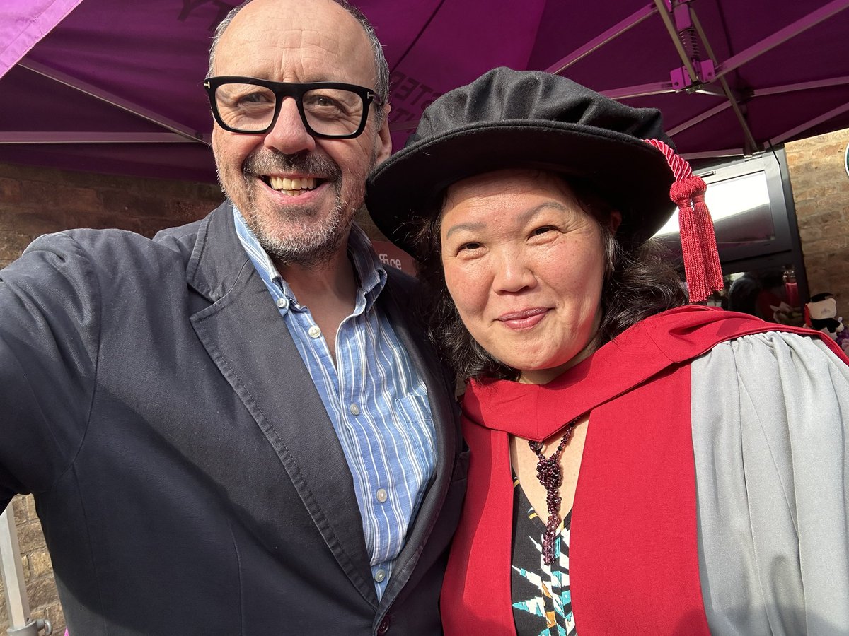 ProfPHaygarth's tweet image. So proud and happy to celebrate the graduation of my hard #phosphorus working PhD student Nyam in @LancasterUni @LancsUniLECPG @LancsUniLEC