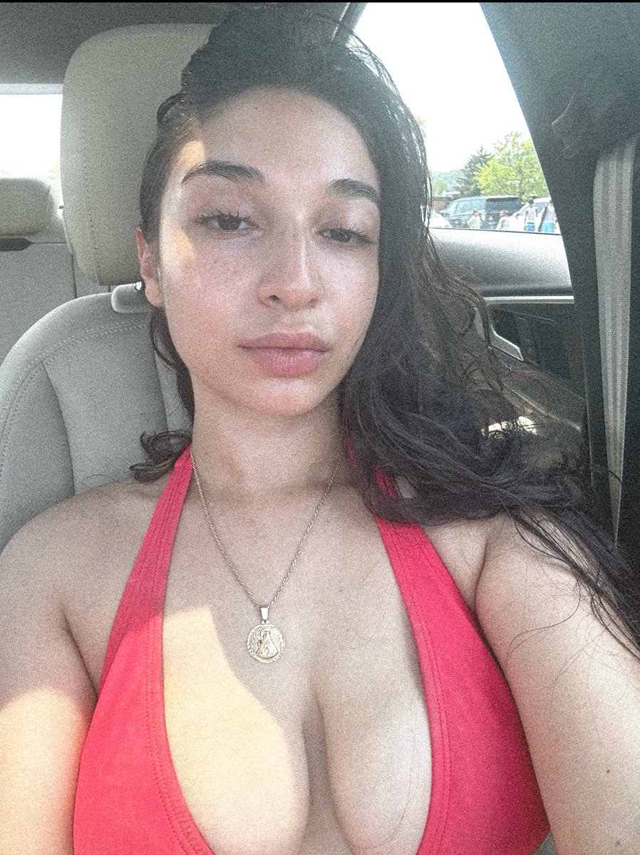 a (@arocksx3) on Twitter photo 