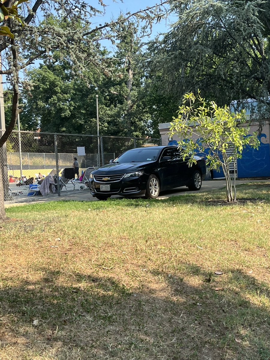 CF_Larue's tweet photo. .@DCDPR can you please inform your staff at the Upshur Pool that it is not acceptable — in fact, it’s illegal — to drive across sidewalks to access this patch of concrete they’ve hallucinated as a parking spot? There are cars here most days. https://t.co/7pNsGcHFhI