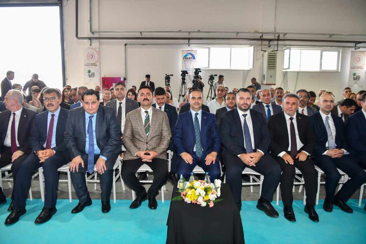 firatkalkinma's tweet photo. Tunceli

@TCSanayi Bakanımız Sayın @mfatihkacir'ın katılımlarıyla Ajansımız tarafından Tunceli'de desteklenen 7 projenin toplu açılış töreni gerçekleştirildi.

#YerelKalkınmaHamlesi

@KalkinmaAjansGM https://t.co/oJtpHyQULS