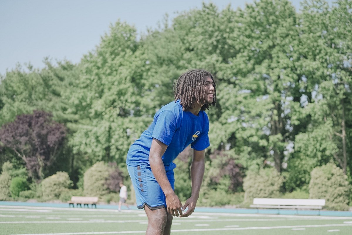 CoachMeisse's tweet photo. 🔥🐥🏈 @chris_dacosta1 showing the young DB’s the way at our camp this week https://t.co/NI20ktTNYn