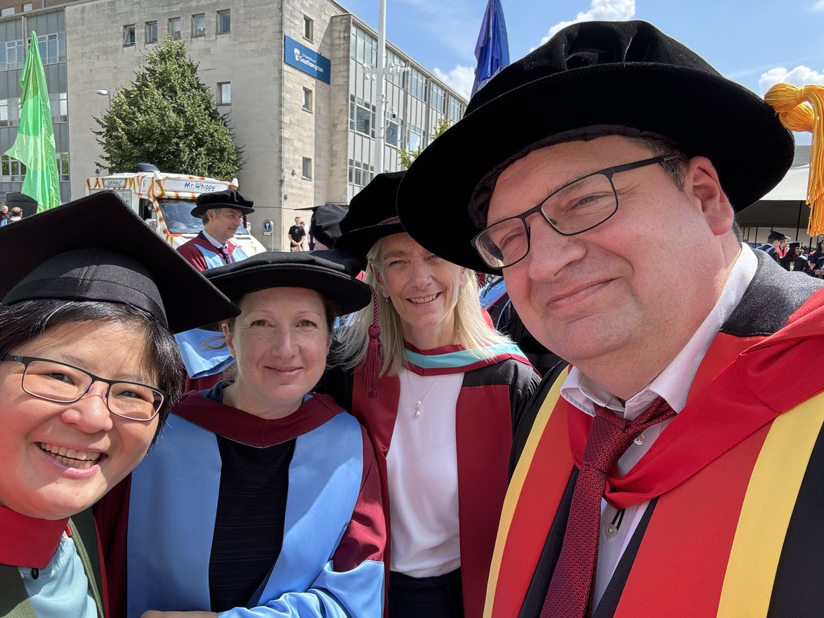 Ying Cheong tweet media