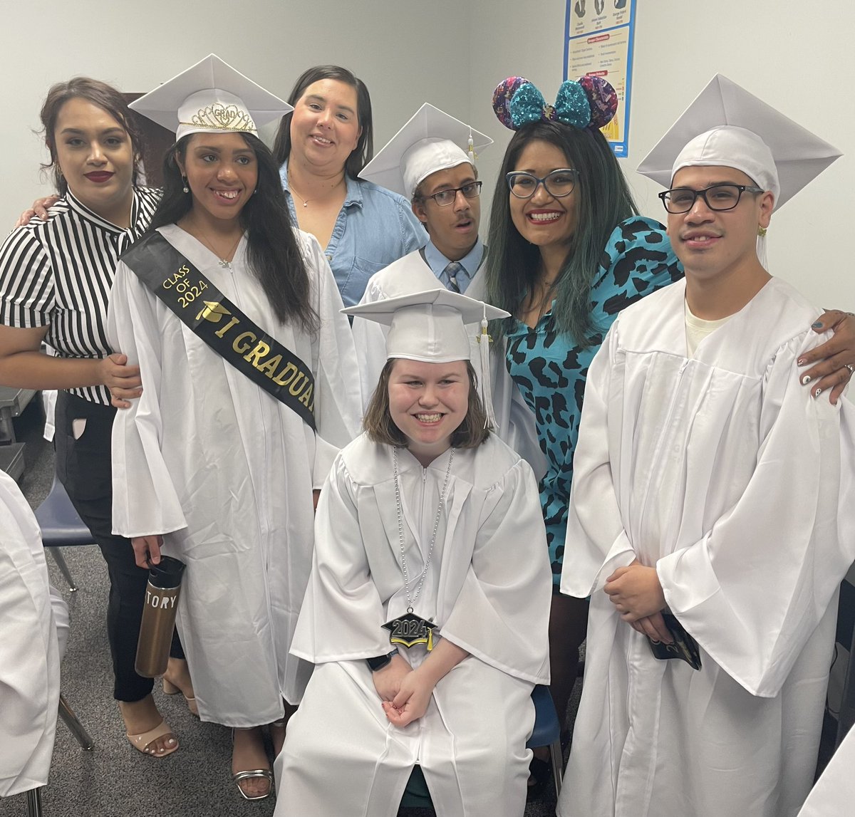 vshonuff's tweet photo. Last day of #AmazonPrimeDay Help me #clearthelist for this upcoming school year!. Also, please feel free to share! Thank you so much 🫶🏽  #clearthelist2024 👩🏽‍🏫✏️📚 @accel_arizona #nonprofit #specialeducation https://t.co/MT51BdWPLG