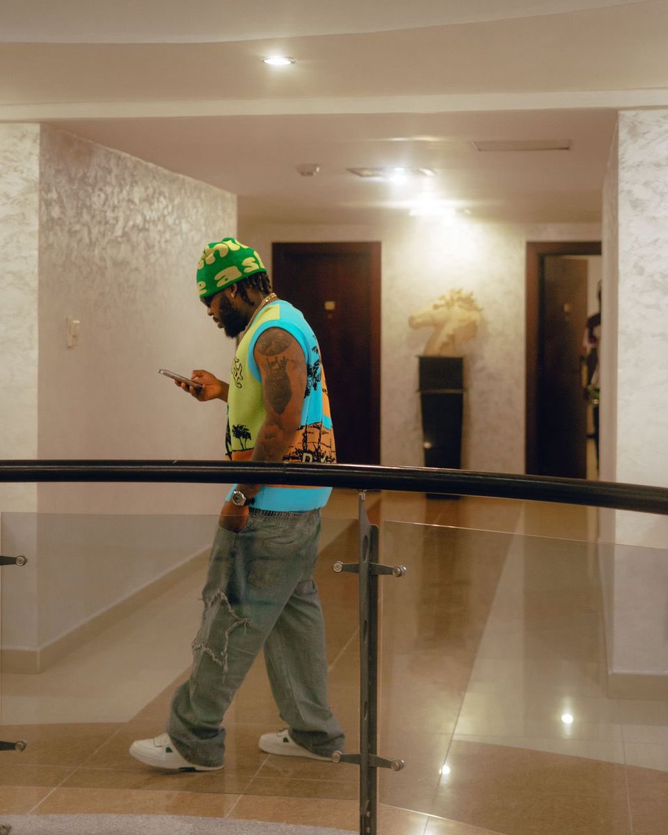 Up and about .. making music 

Keep Streaming  Oshimiri 
Thanks for love and support so far ❤️🙏

#mastermind🧠