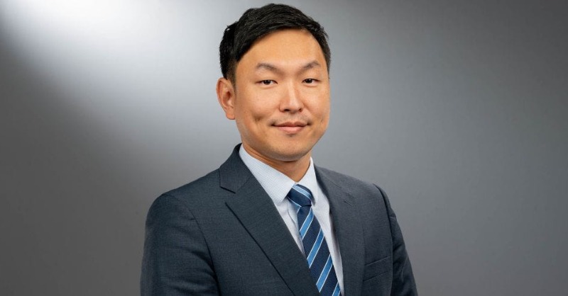 UTArlington's tweet photo. Hanbo Shim, a University of Texas at Arlington assistant professor of management, recently won the Ralph Alexander Best Dissertation Award from the Academy of Management’s (AoM) Human Resources Division.

-

I.D.: A linked image of Shim that leads to the full UTA news release.