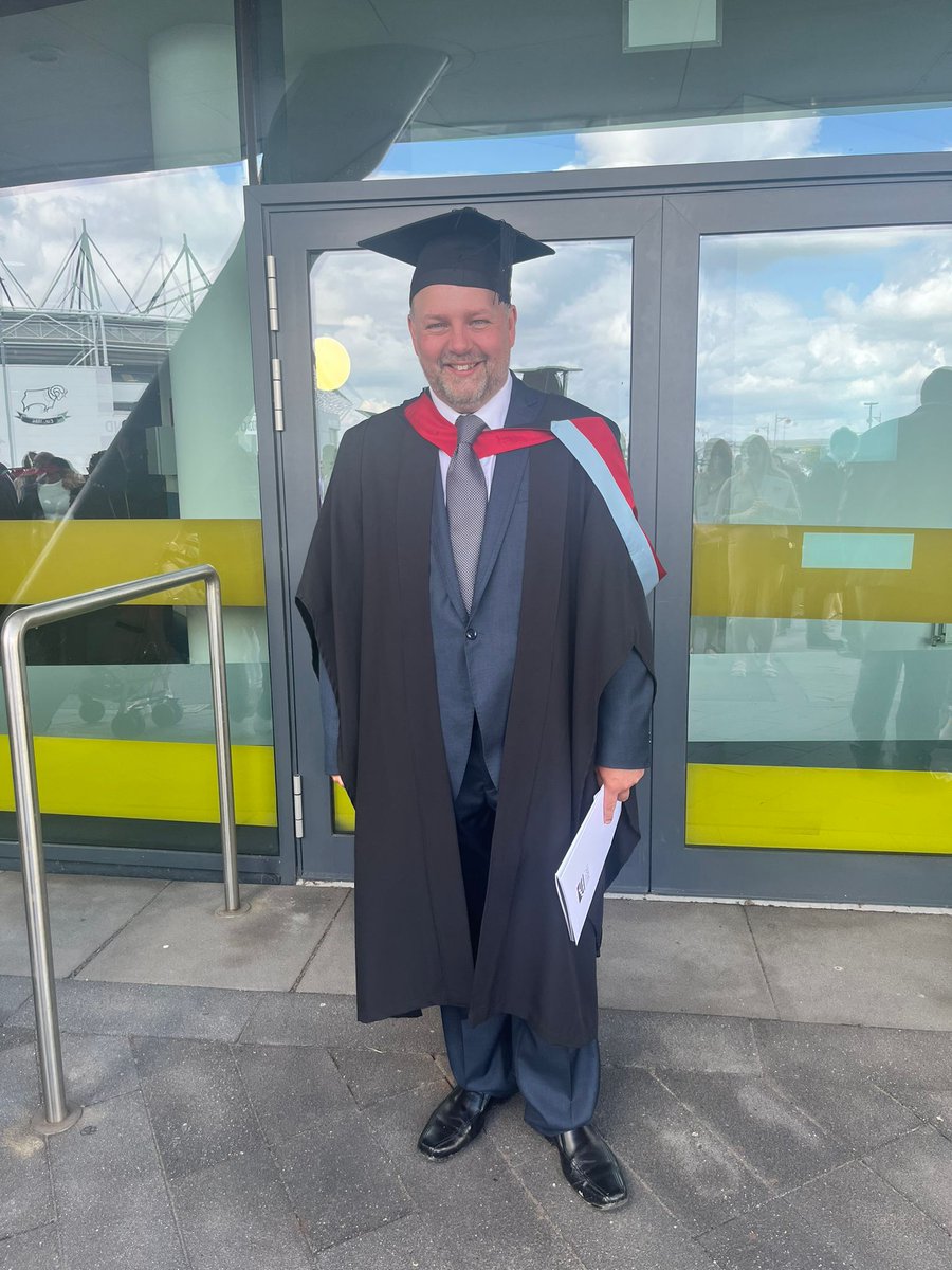 UHDBSNAS's tweet photo. Congratulations also to our former Registered Nursing Associates who have graduated today as Registered Nurses! 🎓 #UHDB #DerbyGrad #apprentices @UHDBTrust @UHDBApprentice https://t.co/kvzotxN0Ex