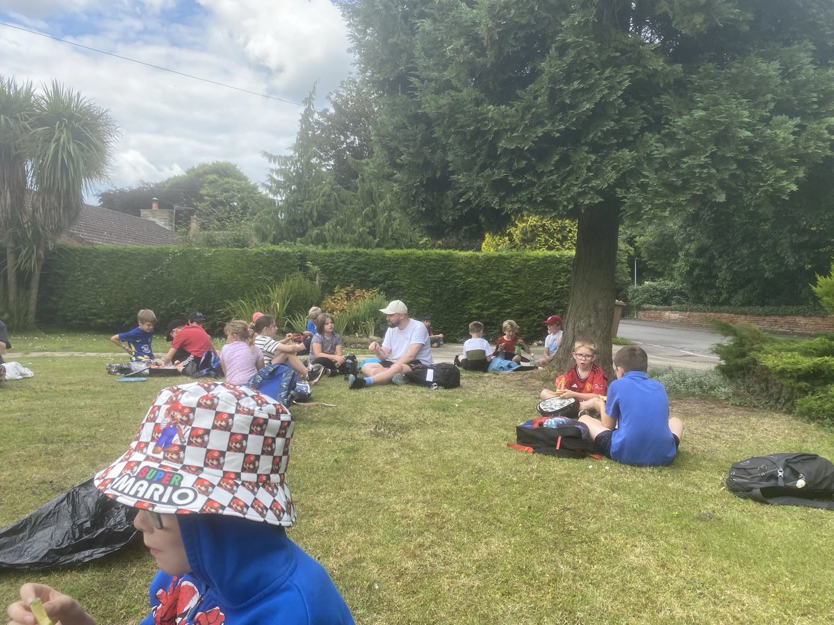 Sarah Tate tweet media