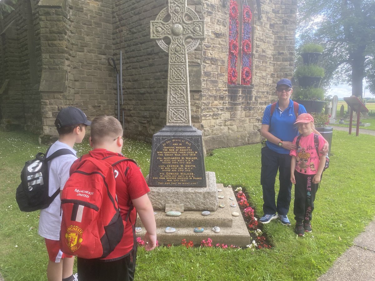 A wonderful whole school walk to Amcotts today, with a picnic lunch and time to explore and play. Happy, healthy days! ⁦<a href="/AlthorpeKeadby/">Althorpe and Keadby Primary School</a>⁩ ⁦<a href="/letsgetahead/">Get Ahead</a>⁩