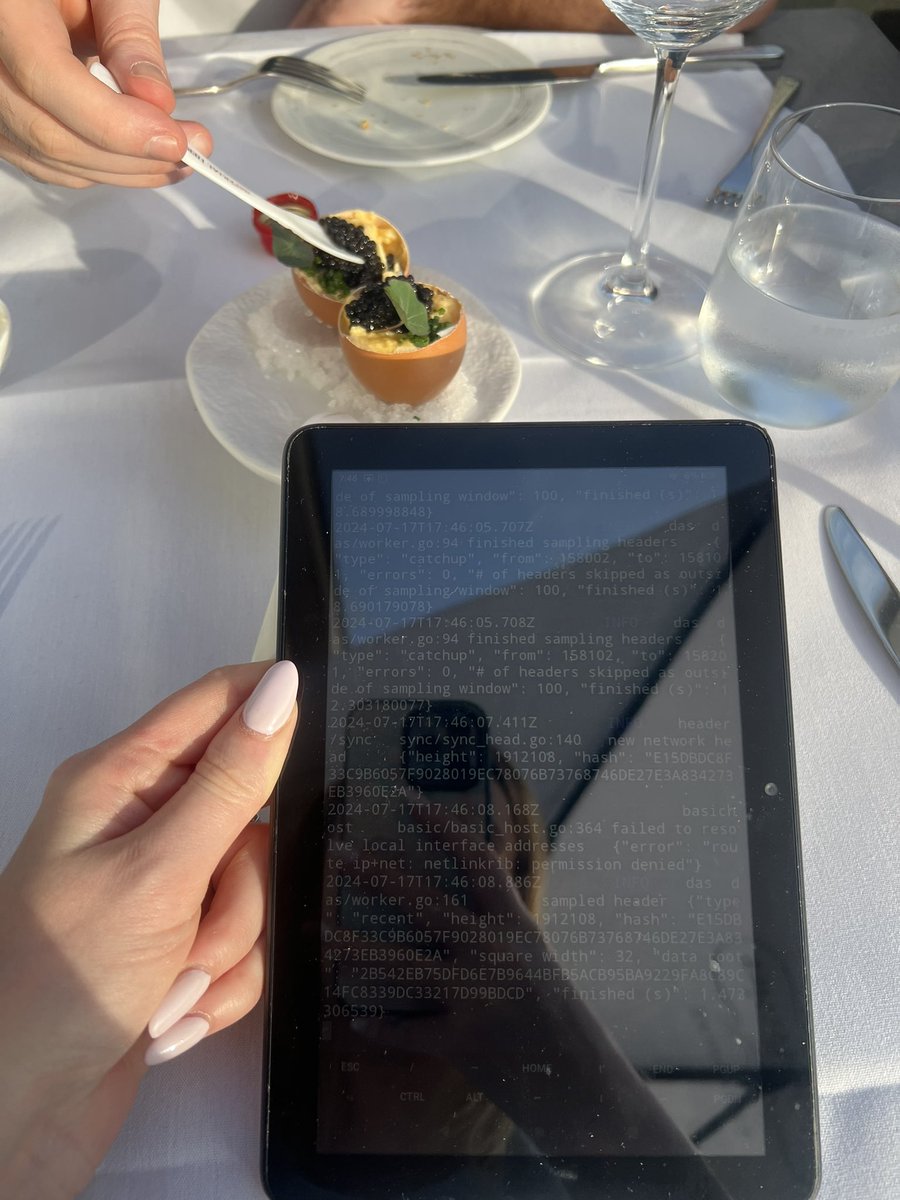 Light node with eggs 🍳 

<a href="/shellvish/">Vishal Talasani</a> <a href="/stride_zone/">Stride</a> <a href="/CelestineSloths/">CelestineSloths</a> 🤌🏻