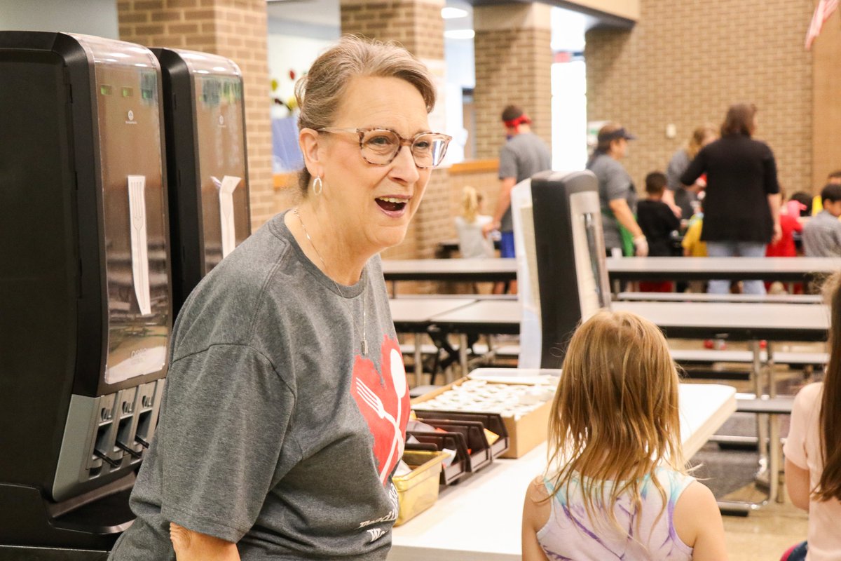 HAPPENING NOW!

Join us for a career fair from 2-4 p.m. today in the board room. You can learn about the many opportunities to serve kids at HSE Schools including

🔹Instructional Assistant
🔹Bus Driver
🔹Food Service
🔹Custodial
🔹Substitute Teacher

Visit