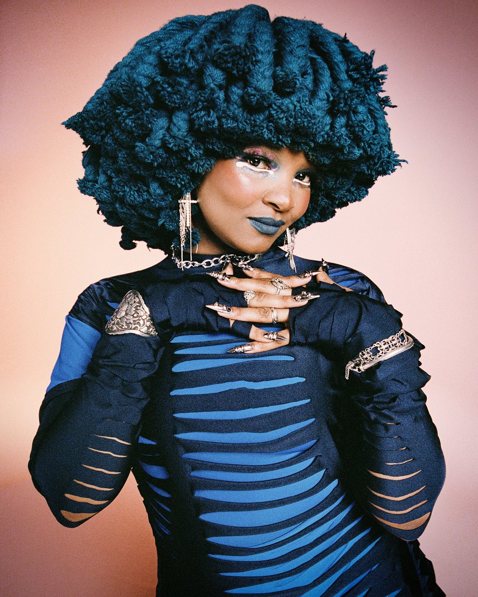 UP NEXT | Trailblazing South African artist Moonchild Sanelly (<a href="/Moonsanelly/">Moonchild Sanelly</a>) brings her fire to COLORS. 🦋⁠
⁠
Set reminder for the premiere via: colors.lnk.to/moonchildsanel…