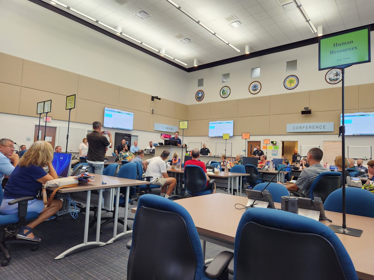 famfirsthc's tweet photo. Our Manatee office had an insightful morning last week at the EOC for Manatee County! The county hosted an event to educate businesses, organizations, and residents about hurricane preparedness. We learned valuable tips on how to help families get ready for hurricane season. https://t.co/baoFeA2cHu
