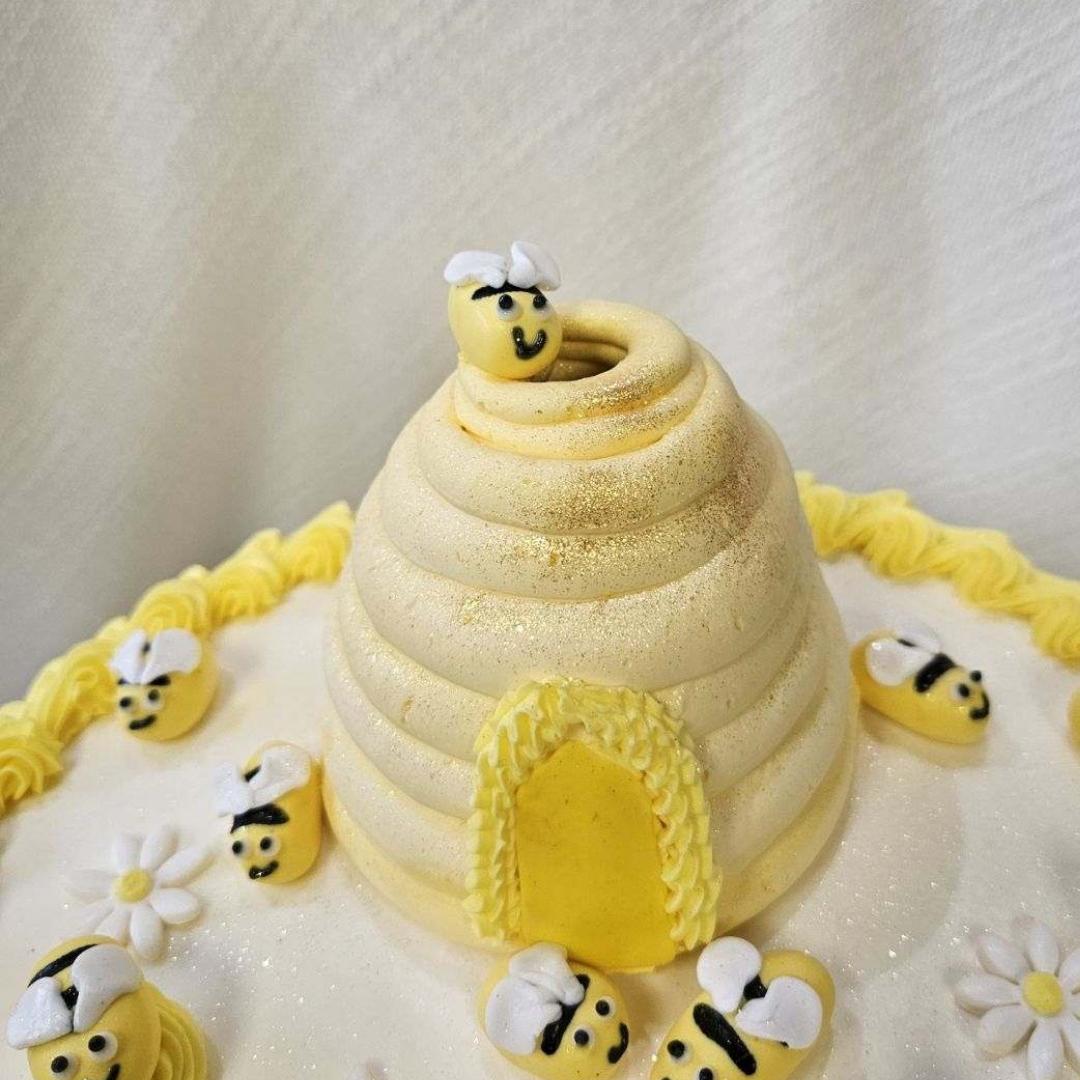 casualgourmet's tweet image. Bzzzzzzzzzzzz
#CasualCakes #CapeCodBaker