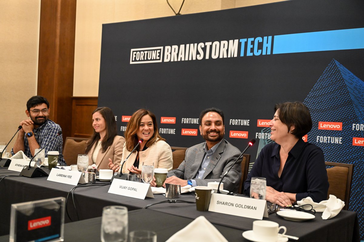 "When I look at AI, the impression I have is that this is one single opportunity we have as mankind to achieve perfection.”

<a href="/Lenovo/">Lenovo</a> Global Offering Executive, Digital Workplace Solutions, told #BrainstormTech he’s optimistic about AI in the workplace. bit.ly/3W6pOfP