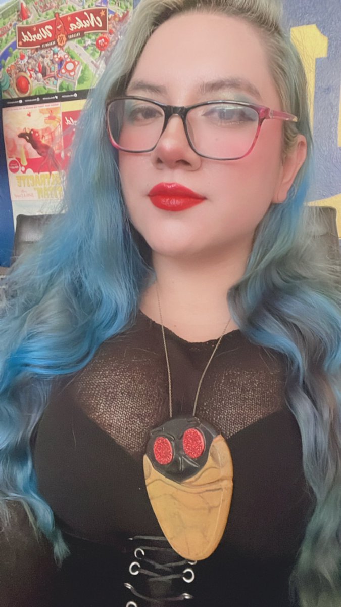 PauReinapolilla's tweet photo. Tengan un lindo miércoles Polilloso (🔴v🔴) el Cacodemonio les manda una mordidita de la suerte 😈 #Fallout #Fallout75 #Collectibles #gamergirl #DOOM https://t.co/0oEOKpN47m