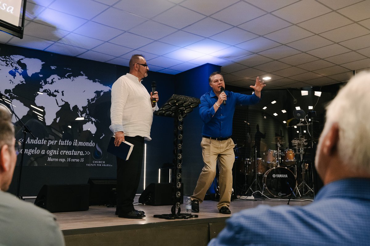 Reid_Saunders_'s tweet photo. The harvest in Italy was gathered with much sweat, hard work and trials! That’s why it’s so very precious and sweet!
In Sicily, 1,049 heard the message of the Gospel, and 148 became new believers! Welcome to the family!! https://t.co/jQxOlW2nSo