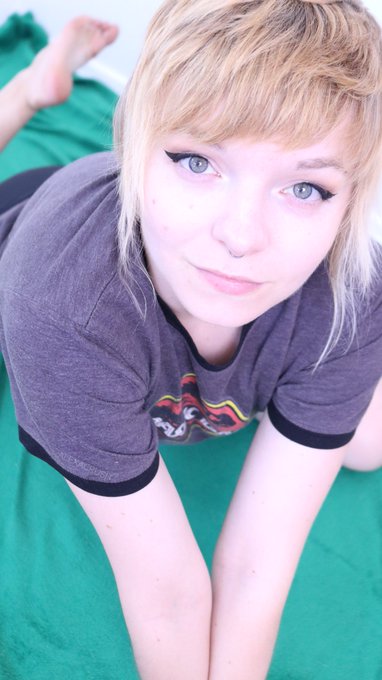 Scared to watch Longlegs. My amygdala is gonna go nuts lol https://t.co/McjkLzaVmU