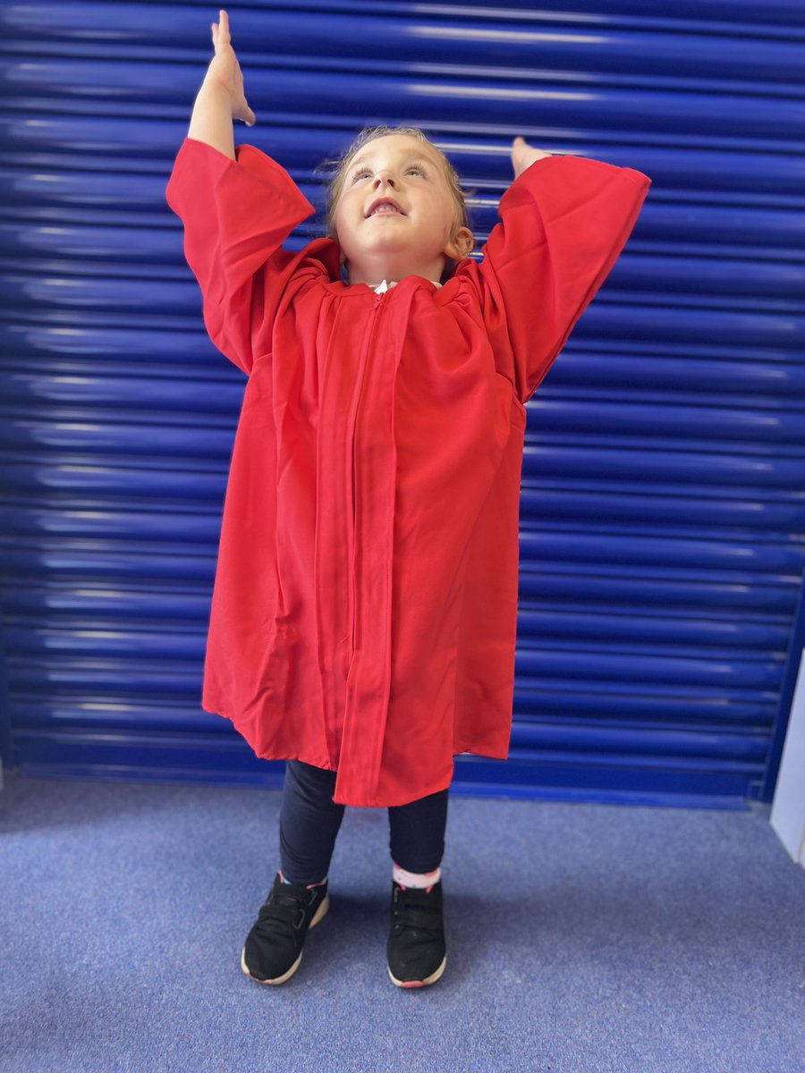🎓🎉 So proud of our little graduates! Today we celebrated the end of a wonderful year in our classroom. These young minds have grown so much and are ready for new adventures. Here's to bright futures and endless possibilities! 🌟 #NurseryGraduation #ProudTeacher