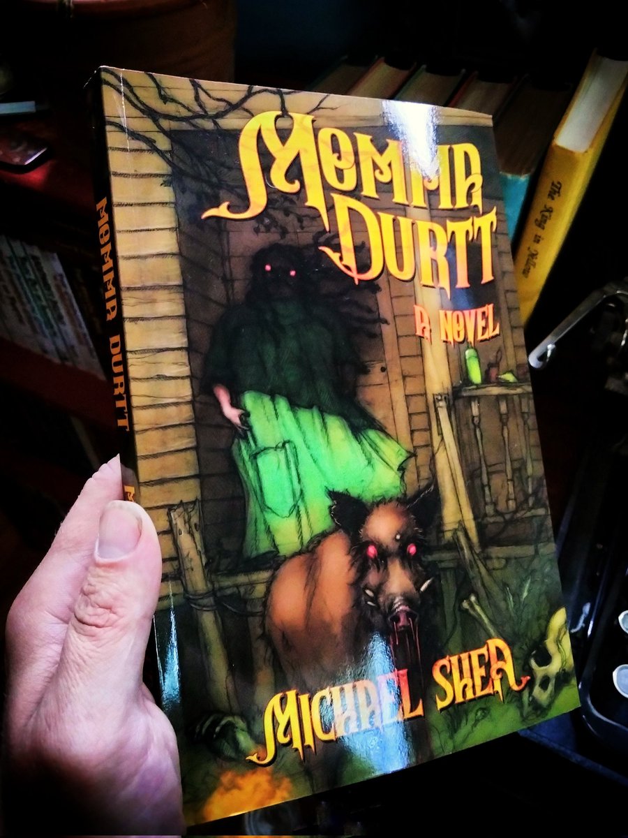 Nice Book-mail!
"Momma Durtt," a previously unpublished Cosmic Horror novel by Michael Shea.
I will make a more elaborate post with more photos and info about this book some time soon.