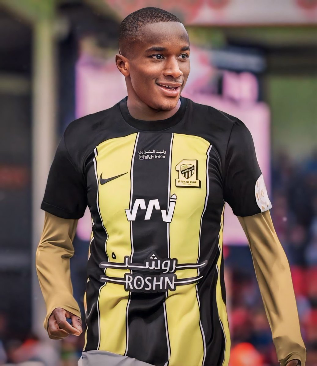 جميع المصادر الاتحاديه و الاجنبيه تؤكد ان الاسمر الجميل 
موسى ديابي لاعباً لنادي الاتحاد 
لكن نتمنى الاستعجال في حسم الصفقات المتبقيه
حارس مرمى 
و قلب دفاع  
حتى تكتمل منظومة الاتحاد موسي ديابي لوحده لا يكفي