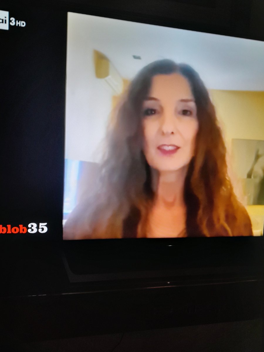 raffanchio's tweet image. Che bella che è stata certa #RAI.
Divertente, scansonata, battutista con quelli bravi, con interpreti intelligenti della società..
#blob35

#blob @BlobRai3