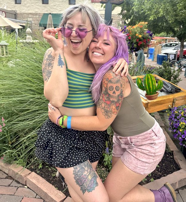 Got to see my Kutie and now my heart is full!  🥰🌵🌸 https://t.co/H115XtbA7x