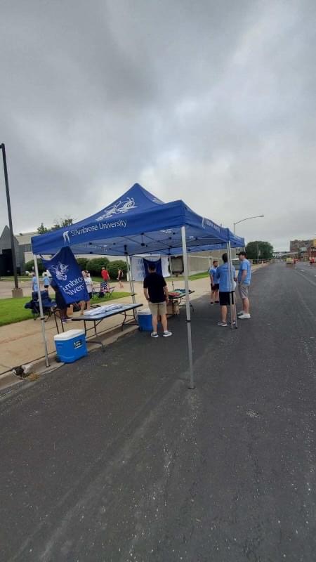 ambrosealumni's tweet image. Good morning and good luck to all of our alumni Bix runners! Don't forget that the Bix Bee Cool Tent is at the end of the race!