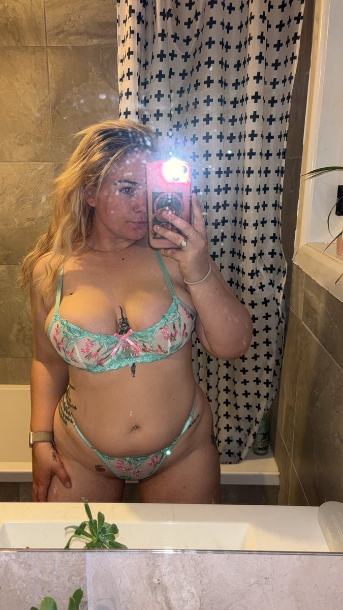 wildrubby's tweet photo. Good morning. Say it back for a surprise:) #nsfwtwt #nsfwtw #nsfw #bbw #pawg #solo #selling #sellingcontent #findom #secreteller #curvy #milf #bigbooty https://t.co/QSg7FcgLvL