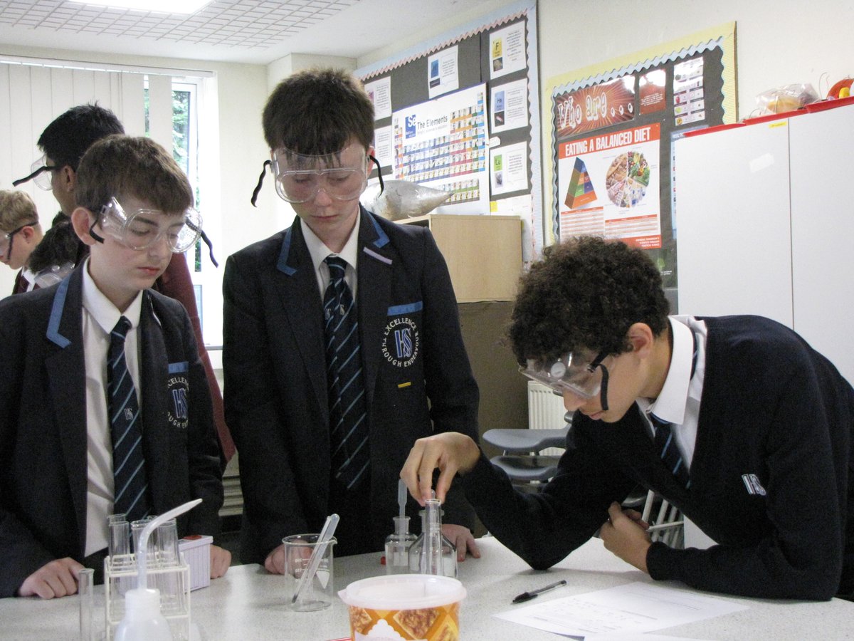 ChemistryLpgs's tweet photo. On Friday we welcomed students from @LPSBNews @Hayesschool and @rw_school for our first @ImpactAca1 KS3 science day! https://t.co/CopCjy3EPo