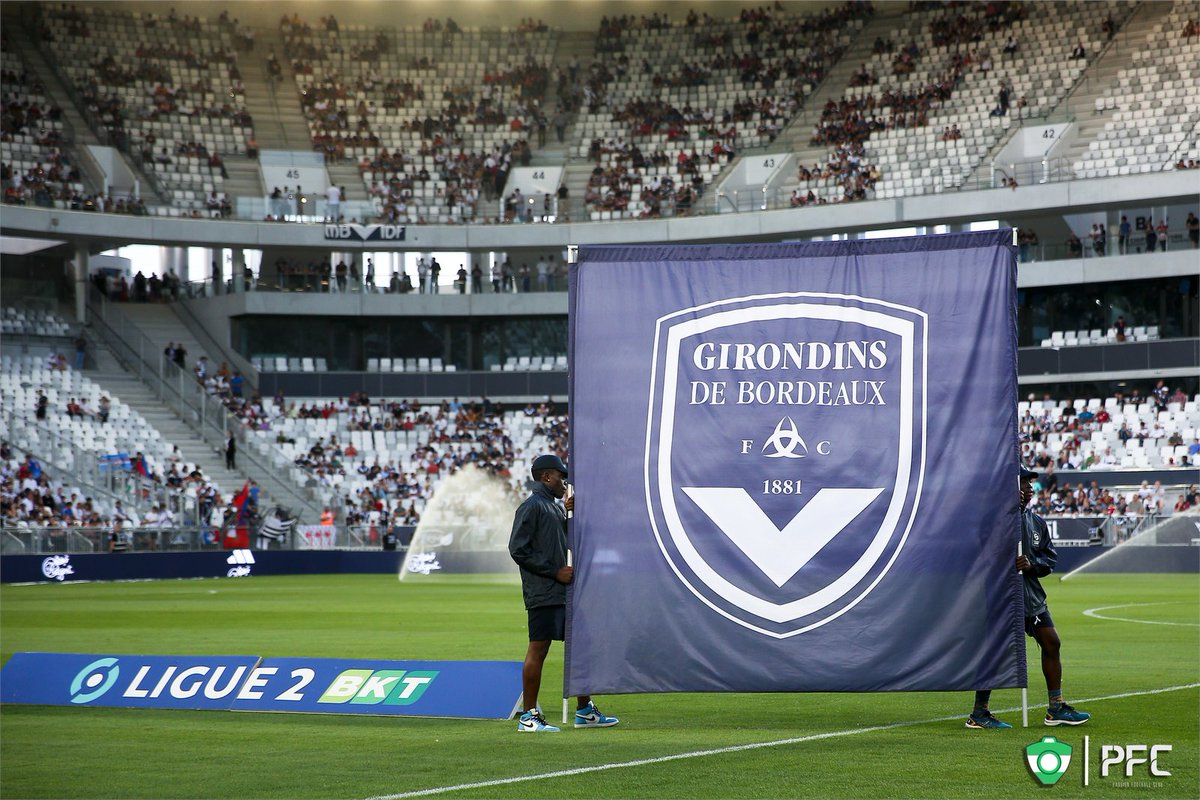 clappingmedia's tweet photo. 𝗟𝗘 𝗗𝗘́𝗣𝗢̂𝗧 𝗗𝗘 𝗕𝗜𝗟𝗔𝗡 𝗣𝗢𝗨𝗥 𝗕𝗢𝗥𝗗𝗘𝗔𝗨𝗫 ?! 😳

Le club bordelais serait proche de disparaître et de reposer le bilan, les joueurs auraient été prévenus. 

Quelle tristesse pour ce club avec une telle histoire…

(@HanifBerkane) https://t.co/lDXPKreJdW