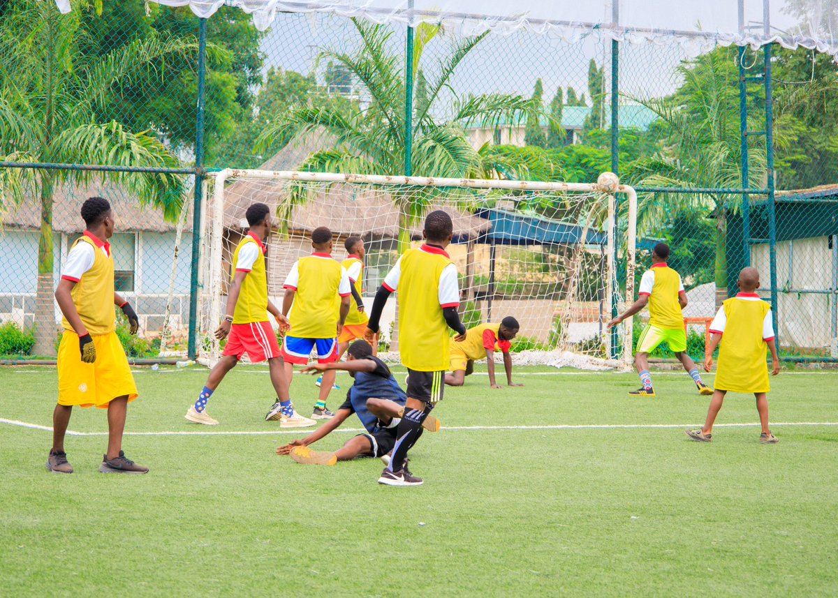 jm9foundation's tweet photo. 🔥 Semi-finals Highlights from the JM9 F. Foundation #socialinclusioncompetition2024 🏆
ABUJA CHILDRENS HOME vs RACHEL OVC
Abuja Children's Home wins 2-1 and heads to the Finals! 🚀⚽
#SocialInclusionCup2024 #JM9FootballFoundation #Champions #EmpoweringOrphans https://t.co/WHu16c258r