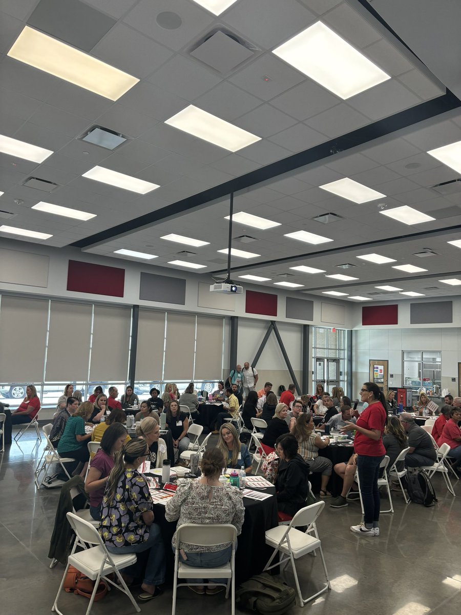 golden4ed's tweet photo. Humbled to collaborate with these incredible @BeltonISD leaders. Together, we're committed to growing our leadership skills &amp; competencies as we pursue our shared vision for empowering each &amp; every learner to pursue their dreams &amp; enrich their communities! #InspiringDreams https://t.co/P6mCy6FVMF