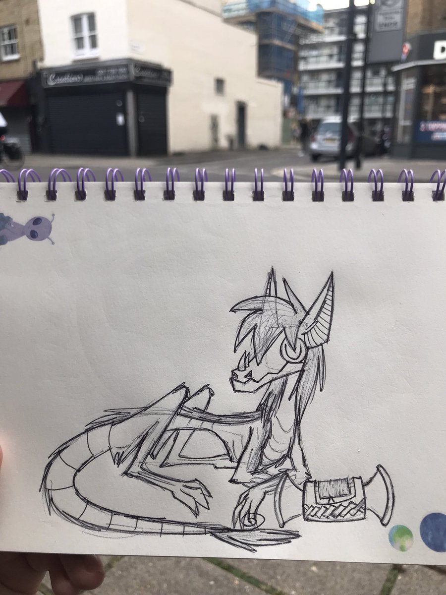 ErmehgerdProxy's tweet photo. I was sketching Pathfinder listening to music and then I noticed…
Ummmmm sorry Banksy mine’s better because it has a little alien on it 😋
#sketch #doodle #scifi #specev #specbio https://t.co/fqupRzsgDc