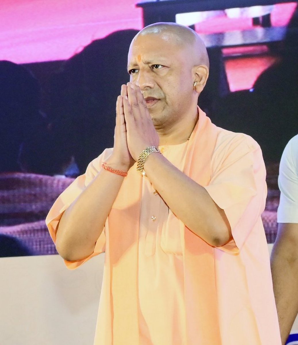 vishnu653's tweet photo. उत्तर प्रदेश के CM की कुर्सी तब खाली होगी जब देश को नए प्रधानमंत्री की जरूरत होगी।
@myogiadityanath @myogioffice 
पूज्य महाराज जी जिंदाबाद!! https://t.co/xr2tsjf5SW