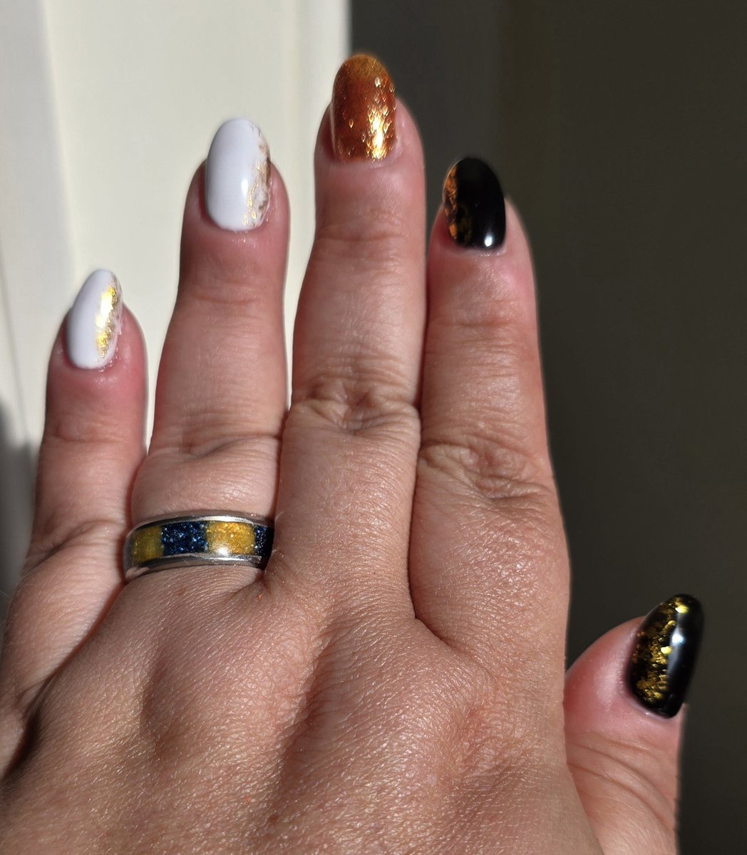 Channerz_Maiden's tweet photo. @FIAFormulaE @Hankook_Sport Got me @JaguarRacing nails on, let's go boys! https://t.co/TyE7LH26va