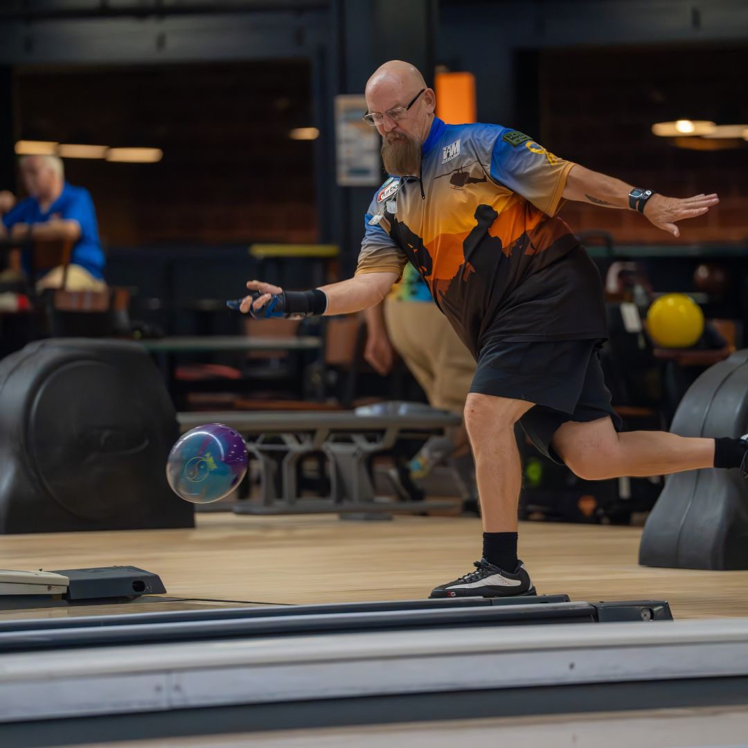 CLEmasters2024's tweet photo. Day 2 at the lanes! Let’s keep it rolling! 🎳

📸: Herr Photos

#ThisIsCLE #CLEMasters2024 #MastersTogether https://t.co/WoTMzLXBoS