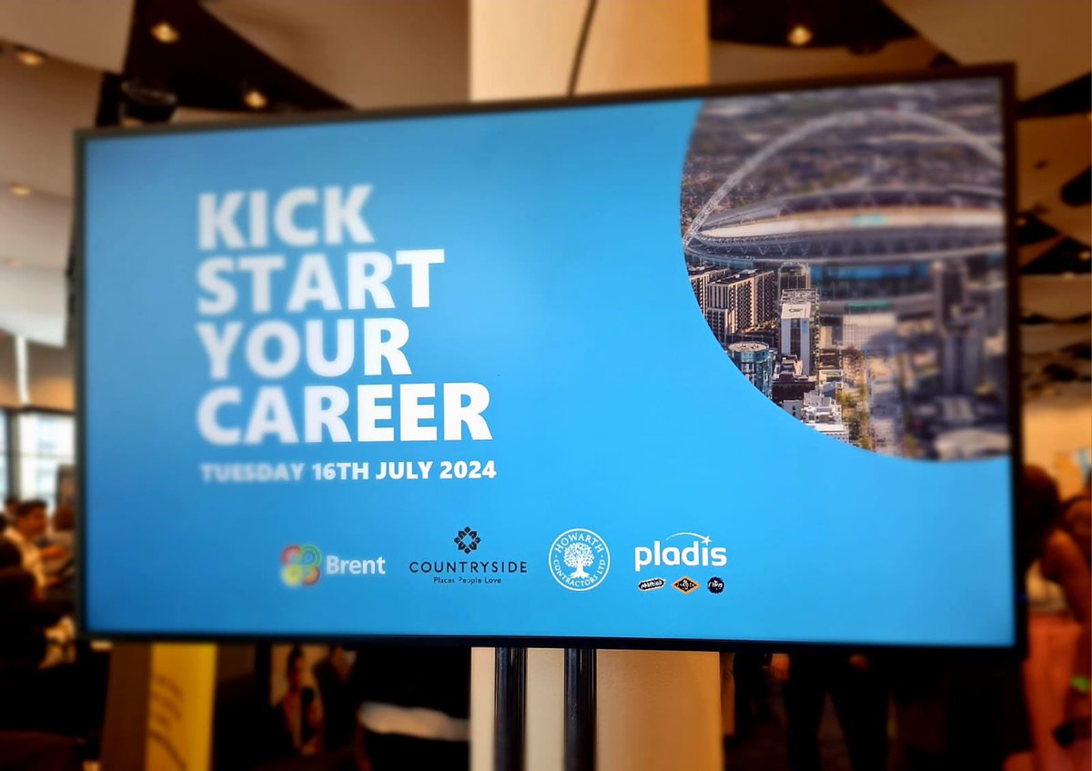 Had a great time at the <a href="/wembleystadium/">Wembley Stadium</a> Jobsfair connecting customers to some fantastic opportunities to help kick start careers. Always lovely to see <a href="/SmartWorksHQ/">Smart Works Charity</a> and also hear about fantastic job searching innovation with colleagues from <a href="/slenkyshots/">Slenky</a>