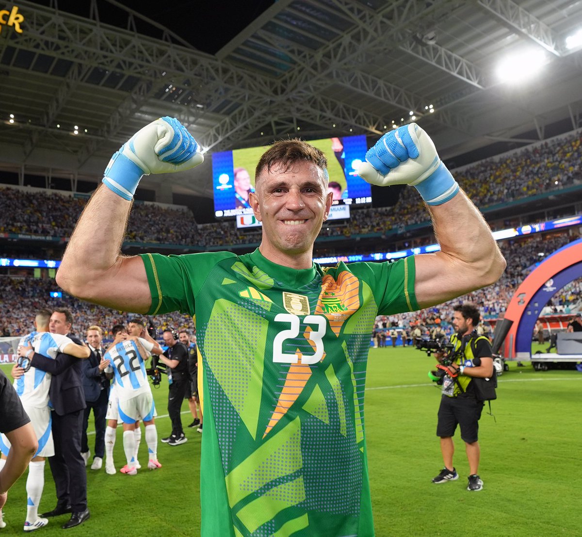 mai || BICAMPEONA🇦🇷🌷 tweet media