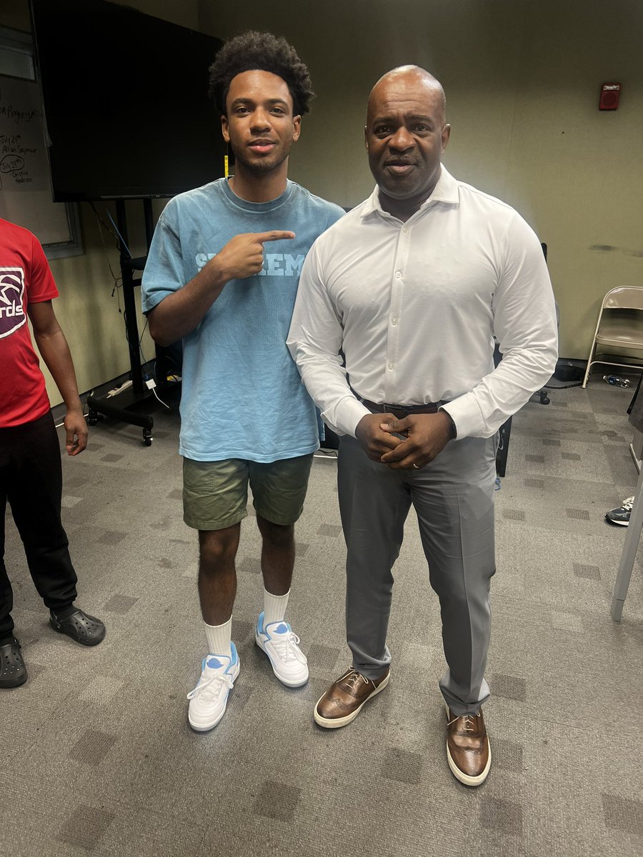 Eric curry tweet media