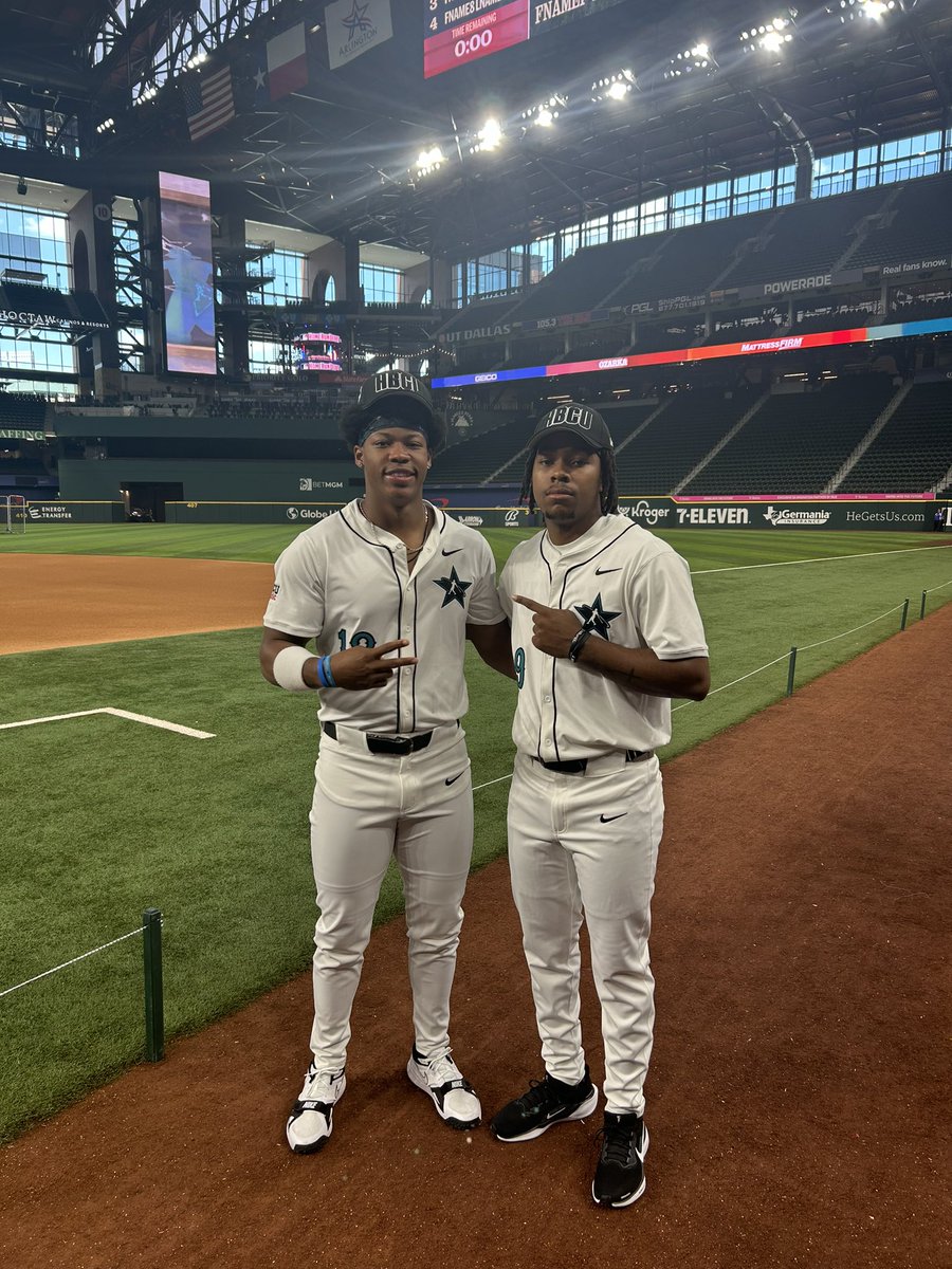 Michael Burroughs tweet media